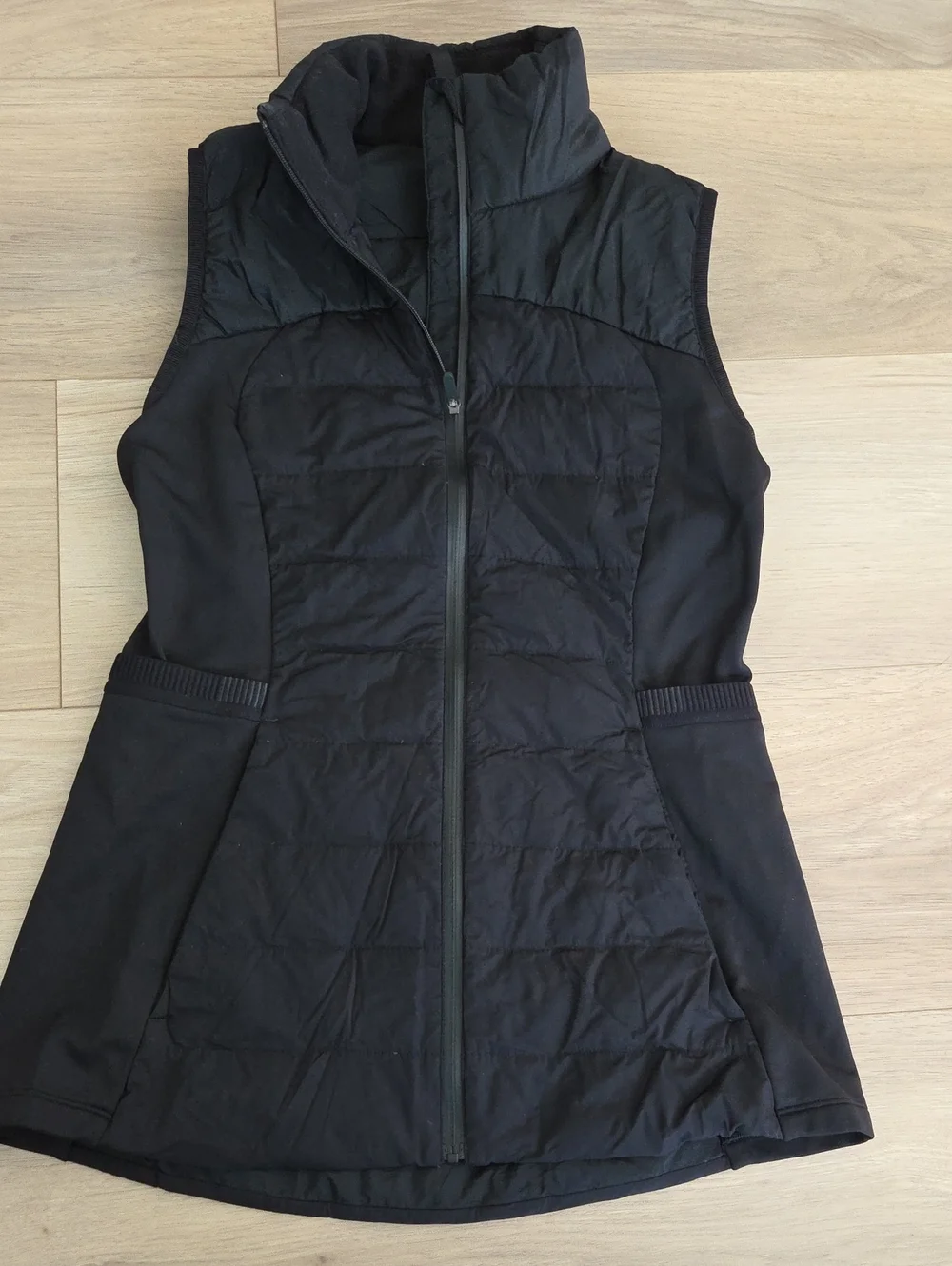 lululemon athletica guc light